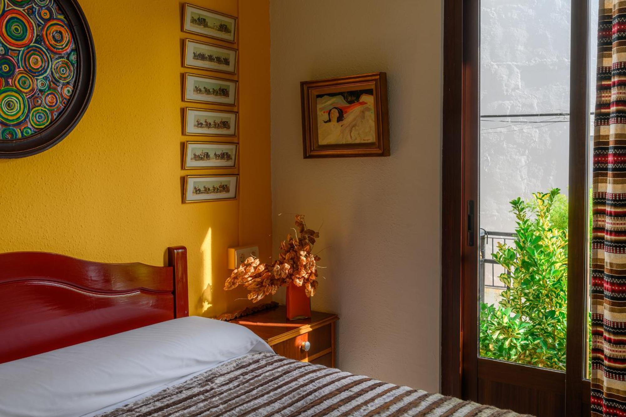 Astarte Guesthouse Castillo de Locubín Esterno foto